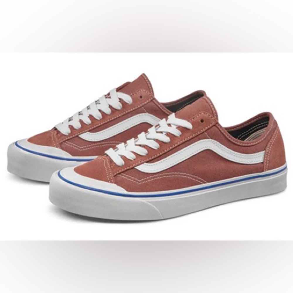 🐶 Womens Vans